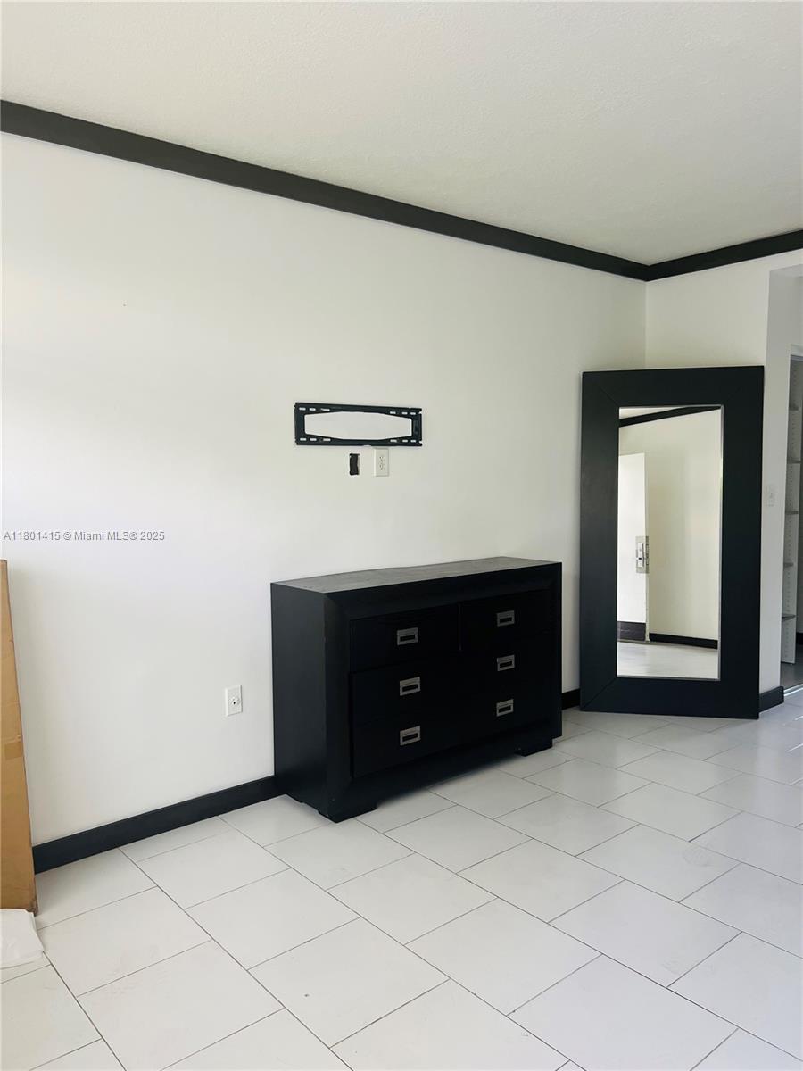 1545 Drexel Ave # 405