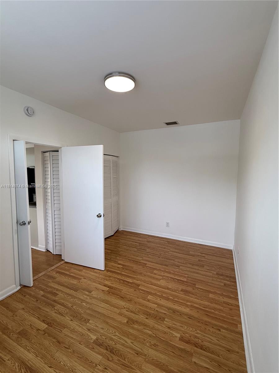 4215 Sheridan Ave # 7