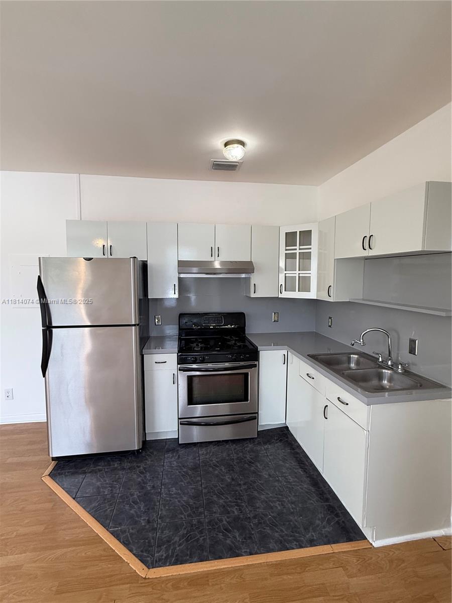 4215 Sheridan Ave # 7