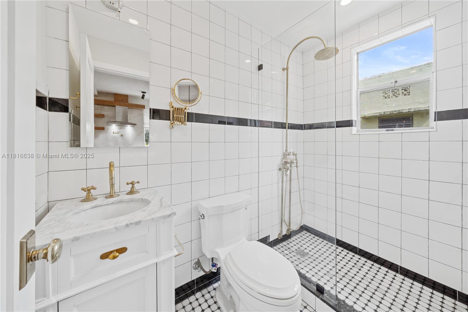 726 Meridian Ave # 2