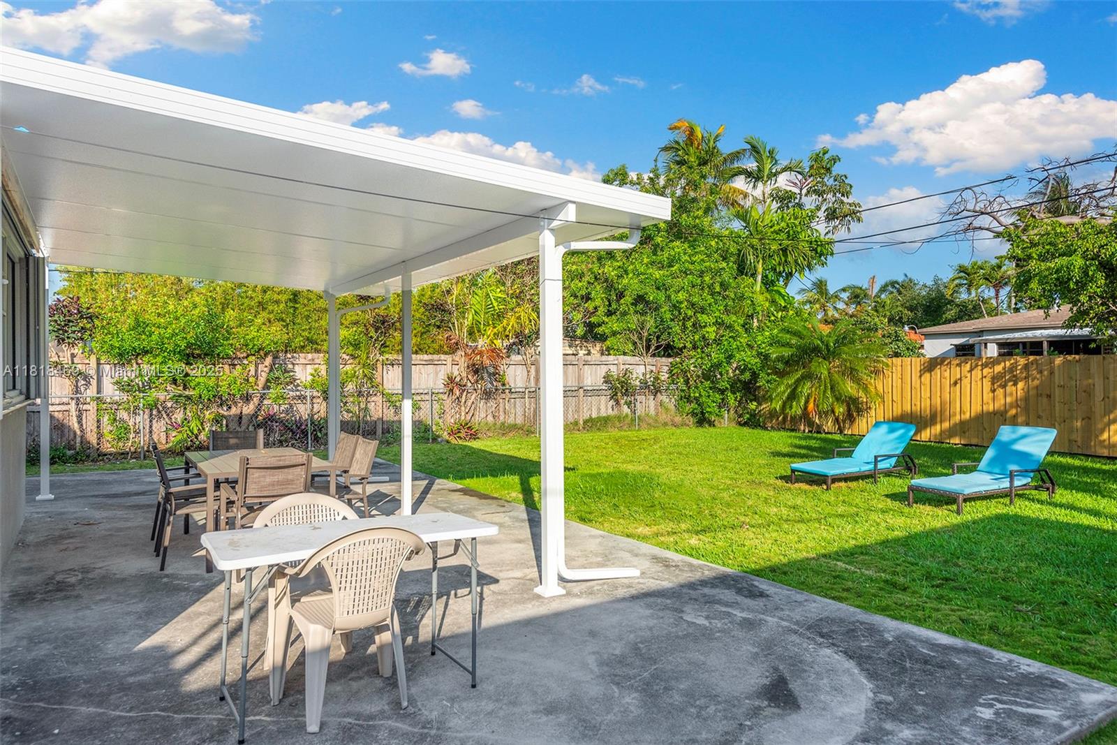 1545 Normandy Dr