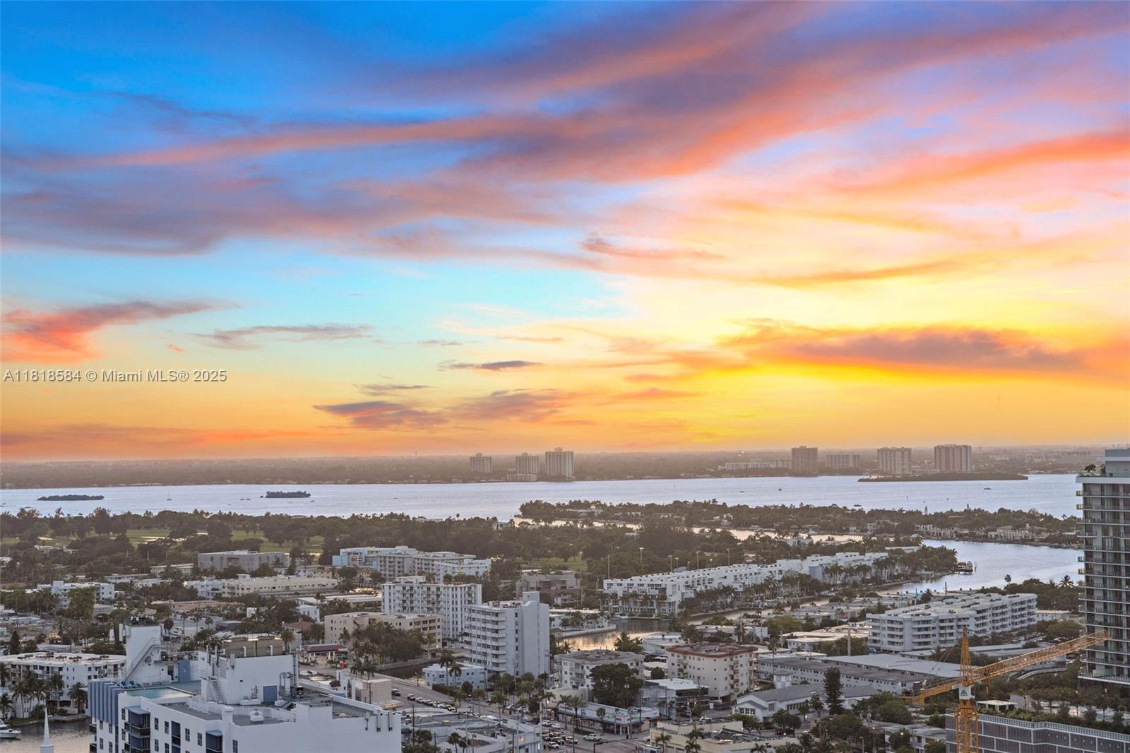 6899 Collins Ave # 2707