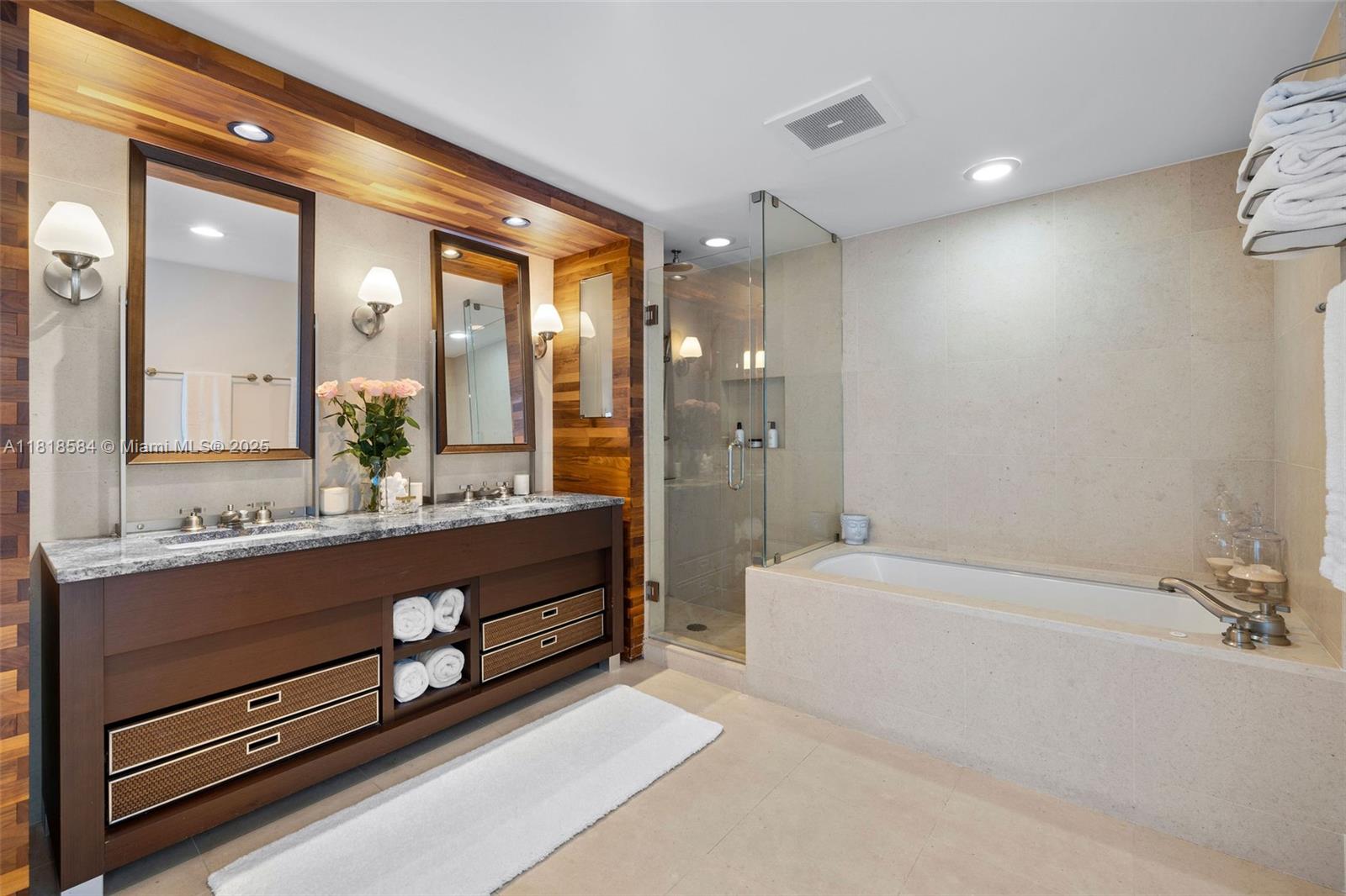 6899 Collins Ave # 2707