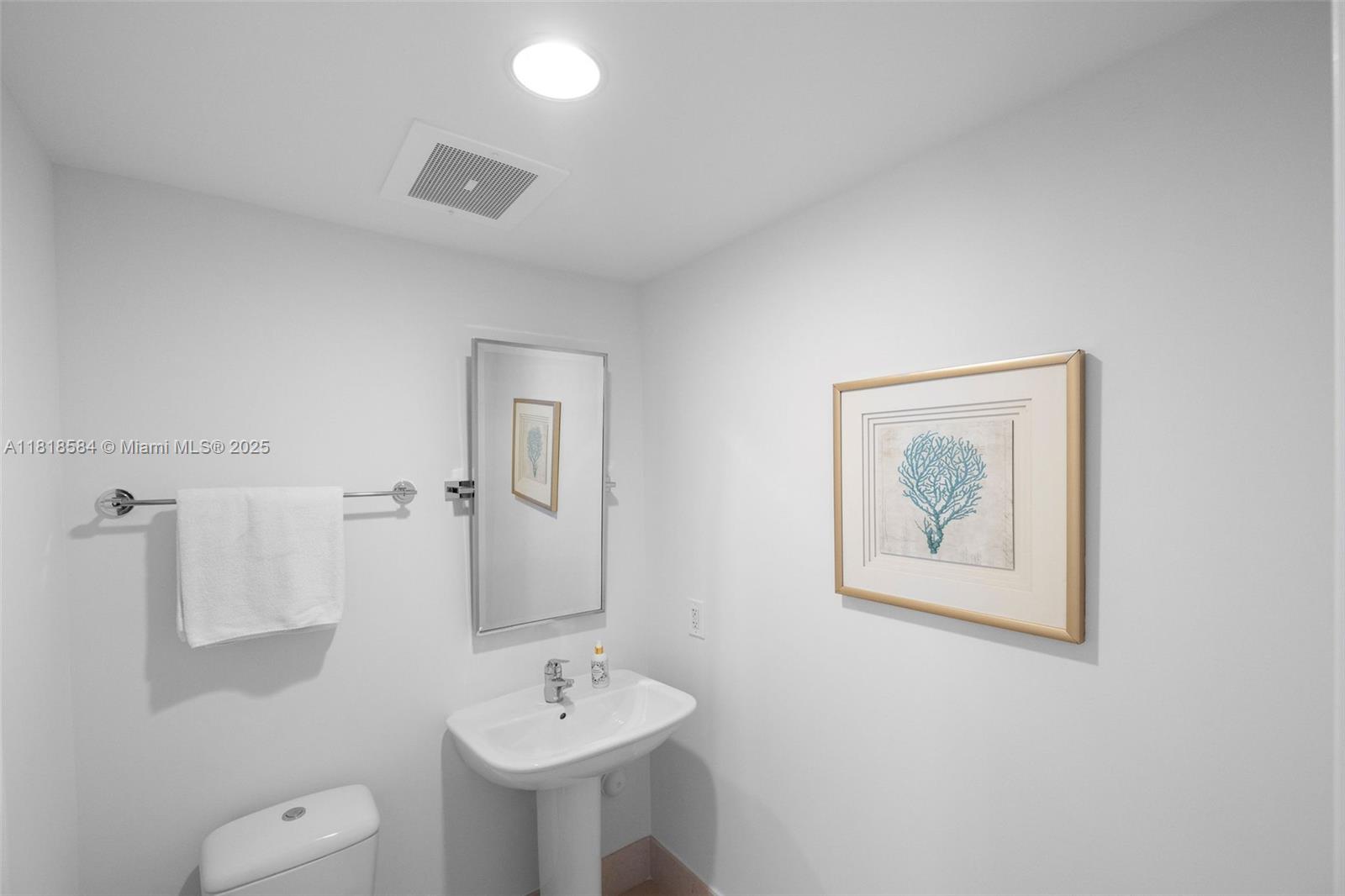 6899 Collins Ave # 2707