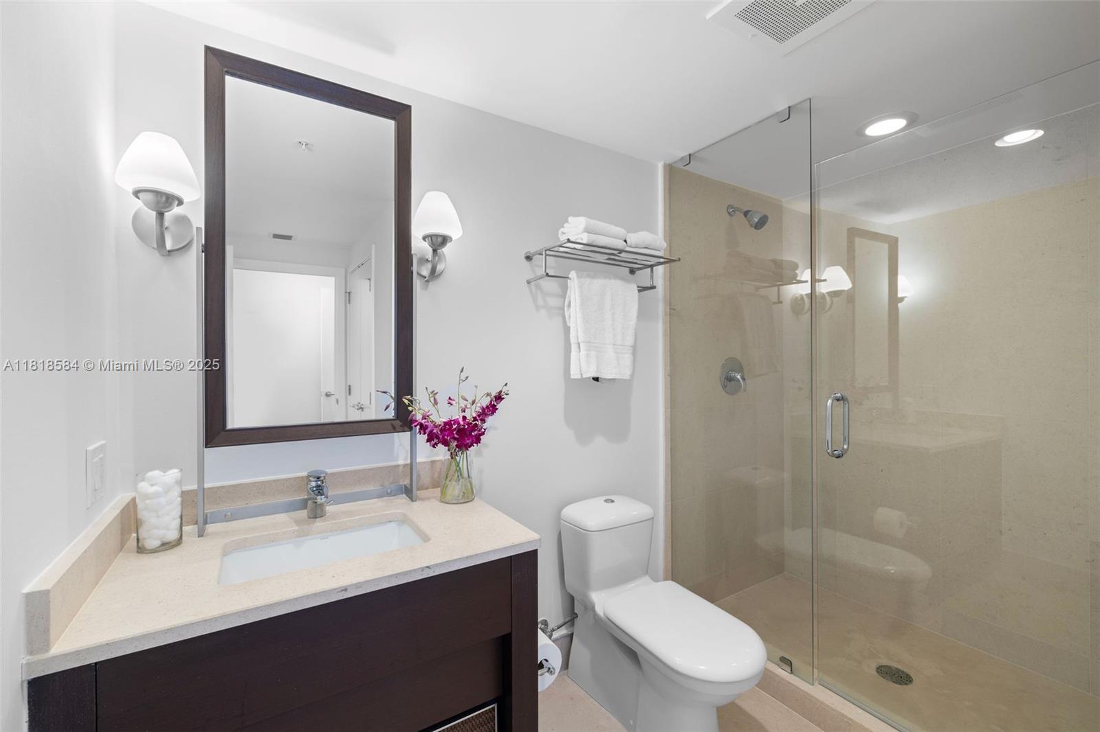 6899 Collins Ave # 2707