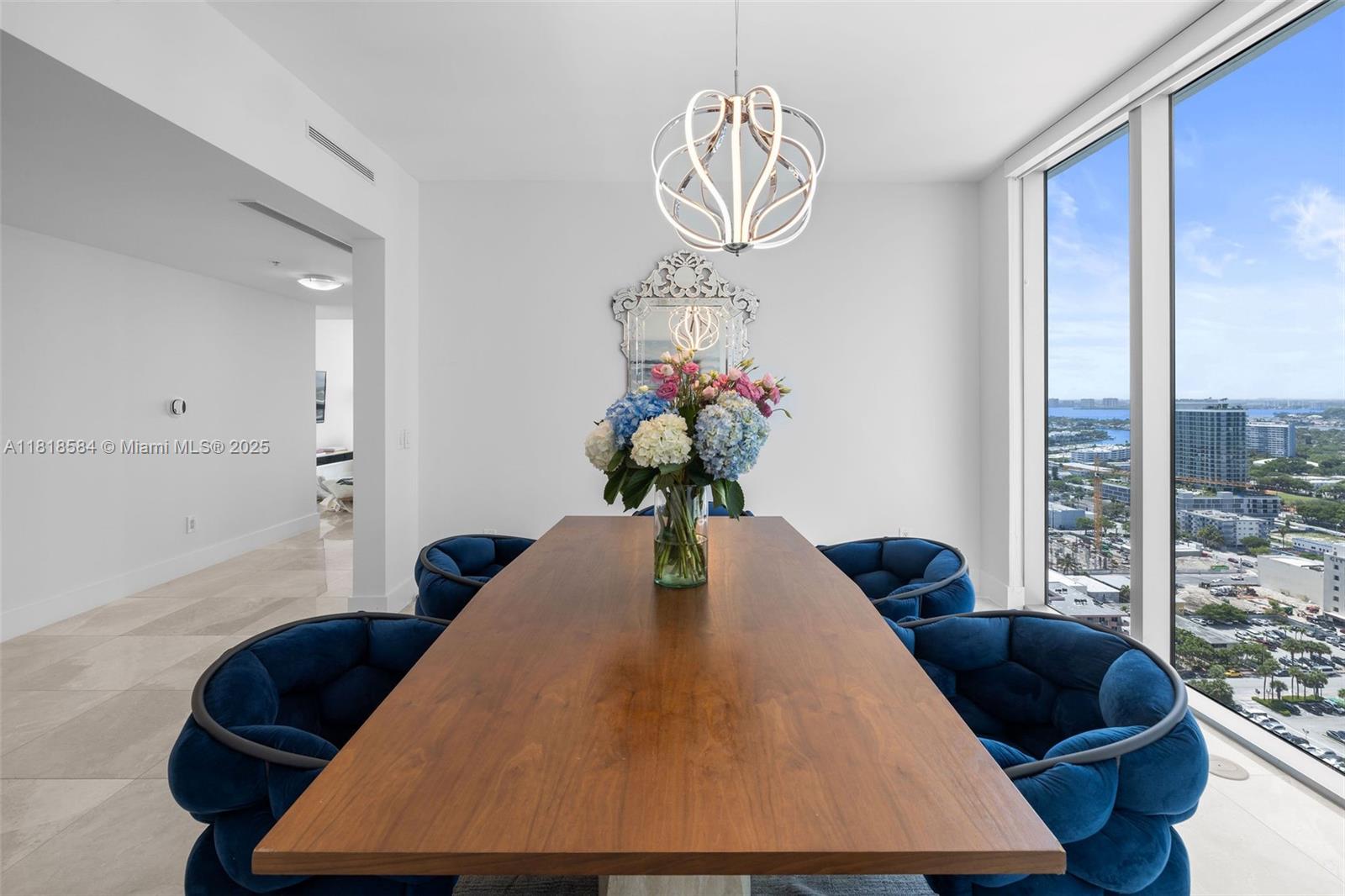 6899 Collins Ave # 2707