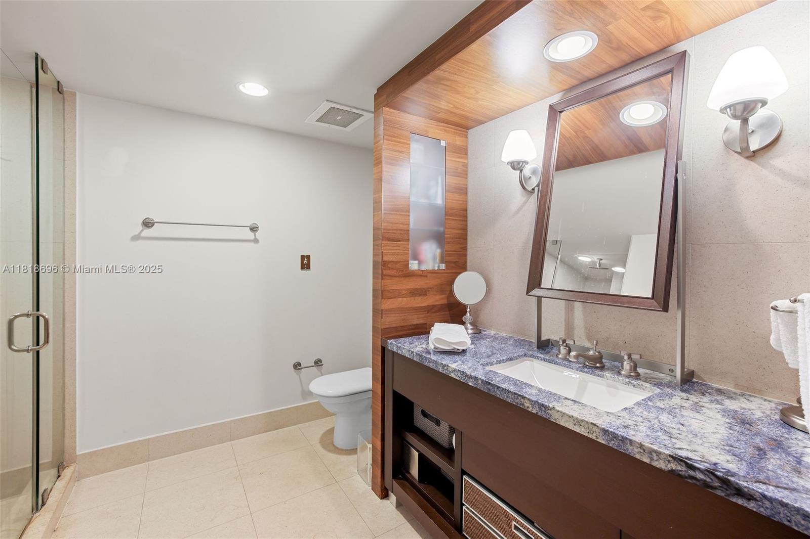 6801 Collins Ave Unit: 1401 (Door Number)