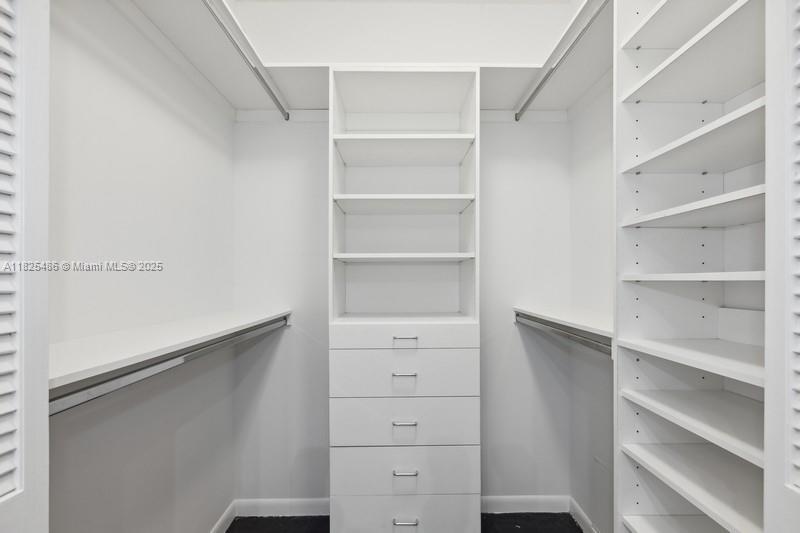 1 Century Ln # 607