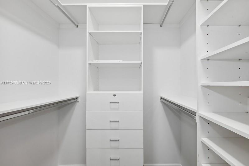 1 Century Ln # 607