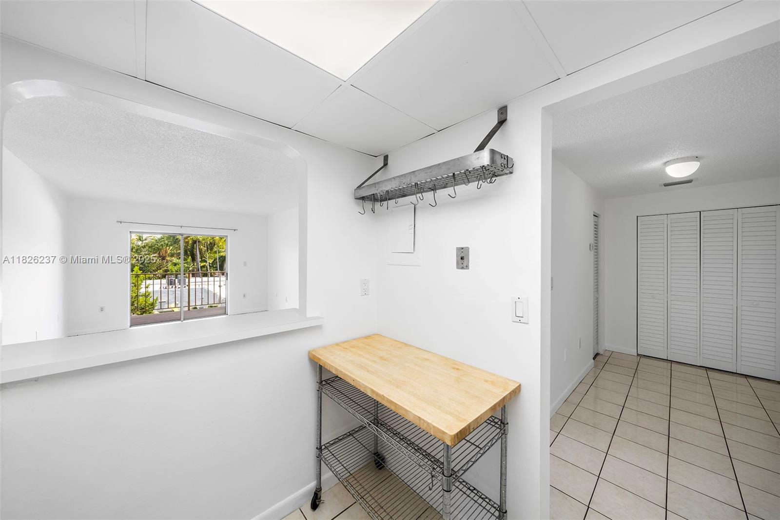 1540 Meridian Avenue # 4G