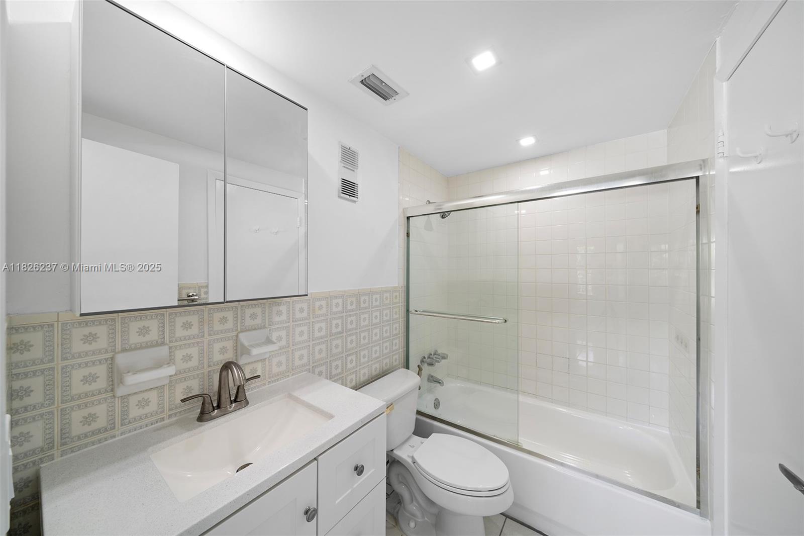 1540 Meridian Avenue # 4G