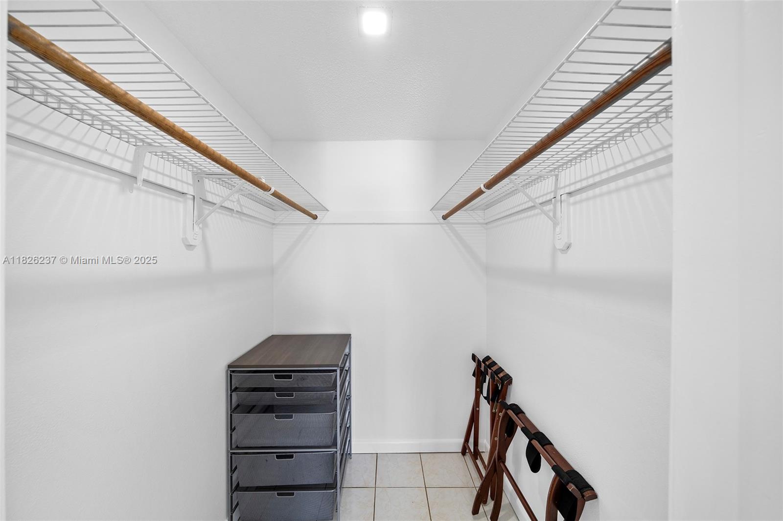 1540 Meridian Avenue # 4G