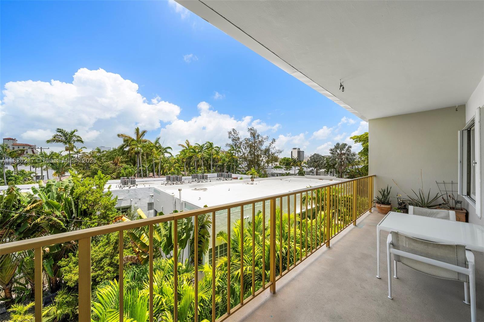 1540 Meridian Avenue # 4G