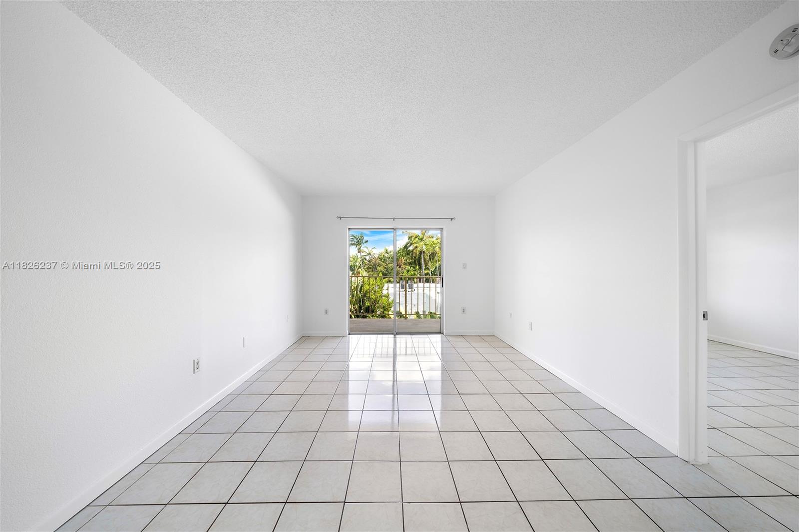 1540 Meridian Avenue # 4G