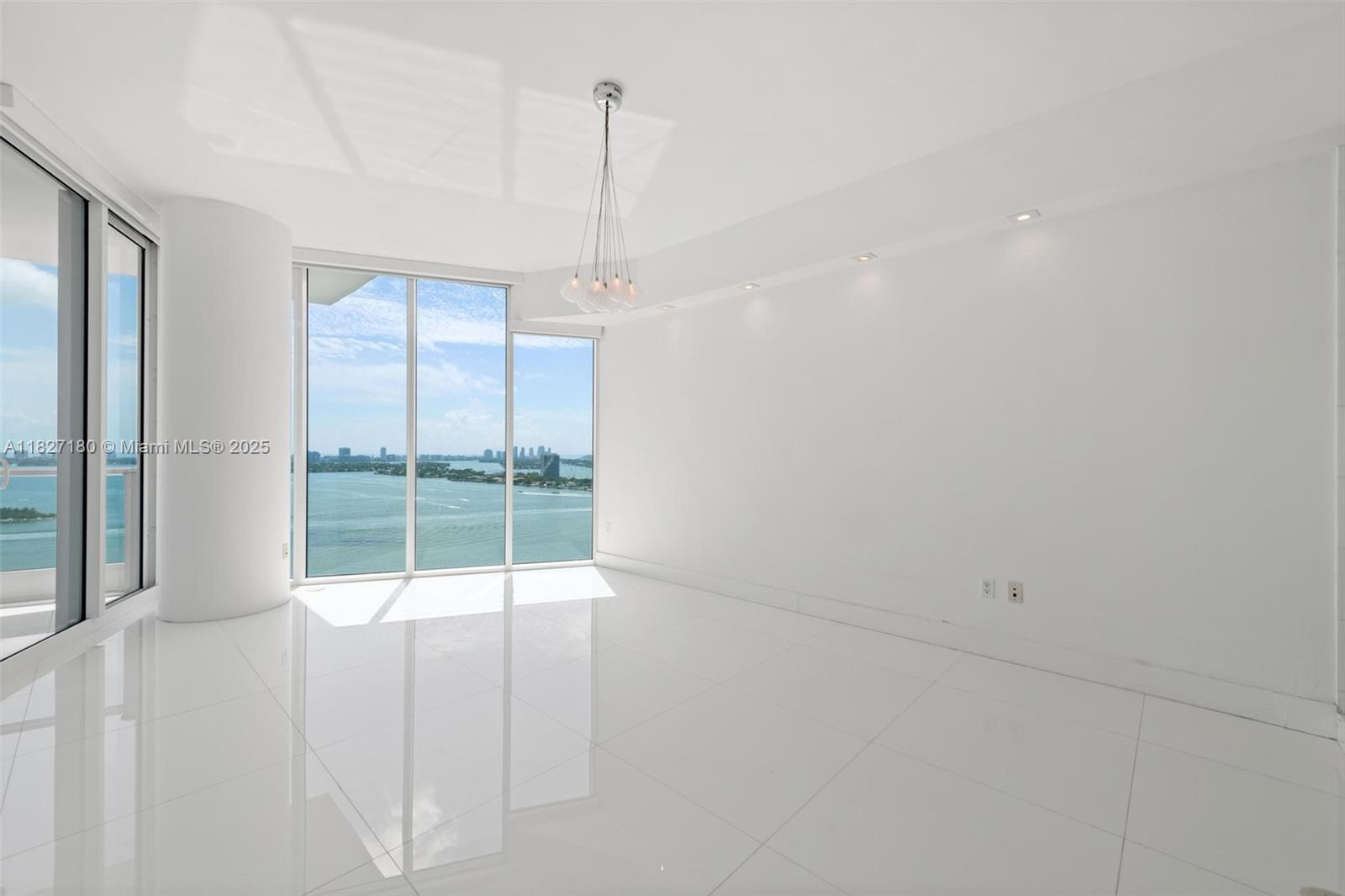 2020 N Bayshore Dr # 2601