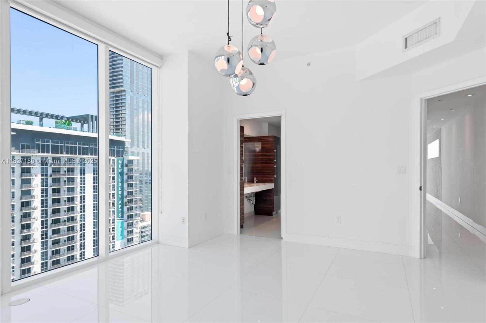 2020 N Bayshore Dr # 2601