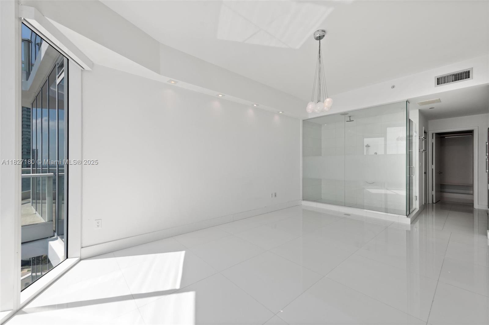 2020 N Bayshore Dr # 2601