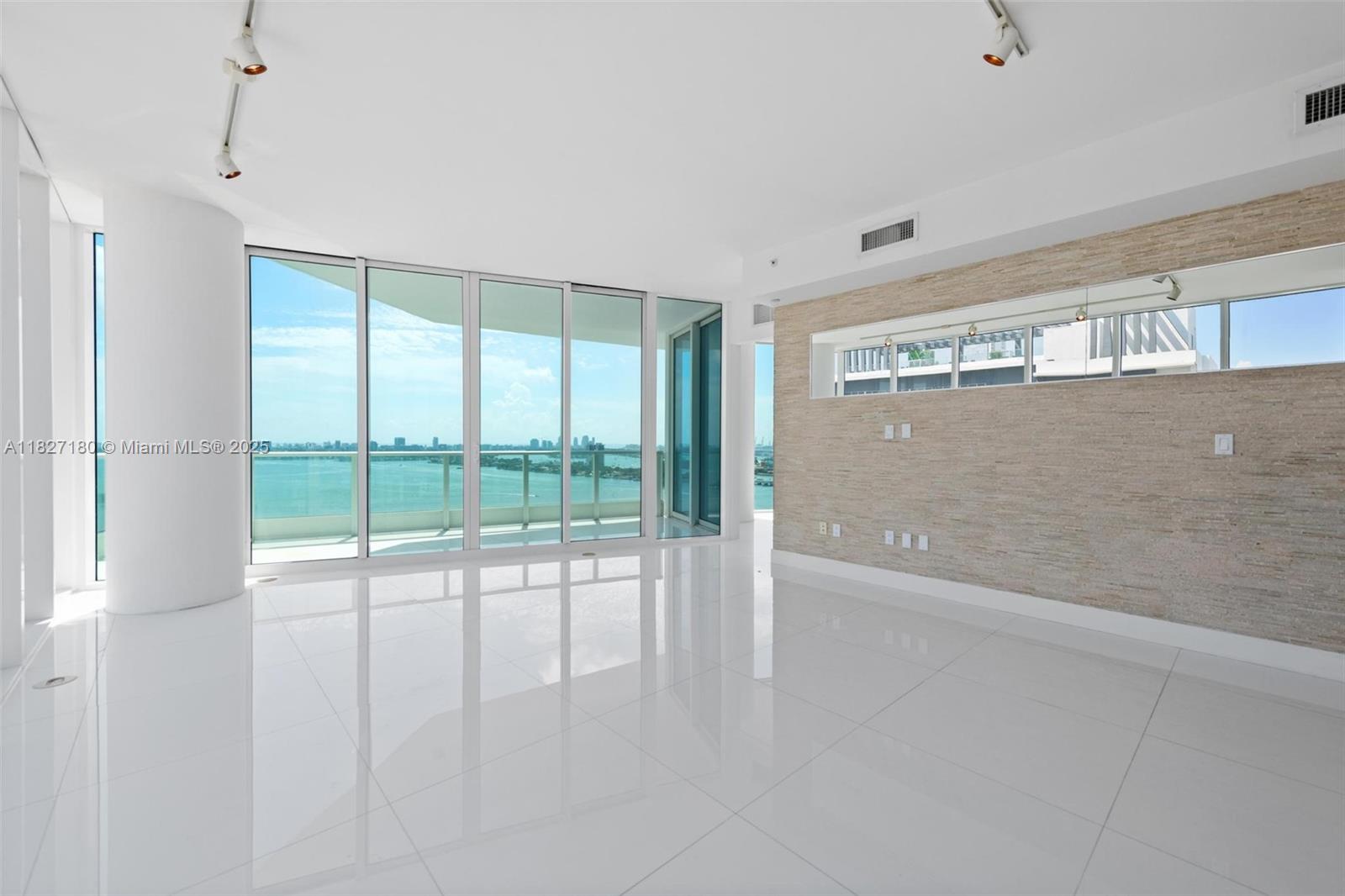 2020 N Bayshore Dr # 2601