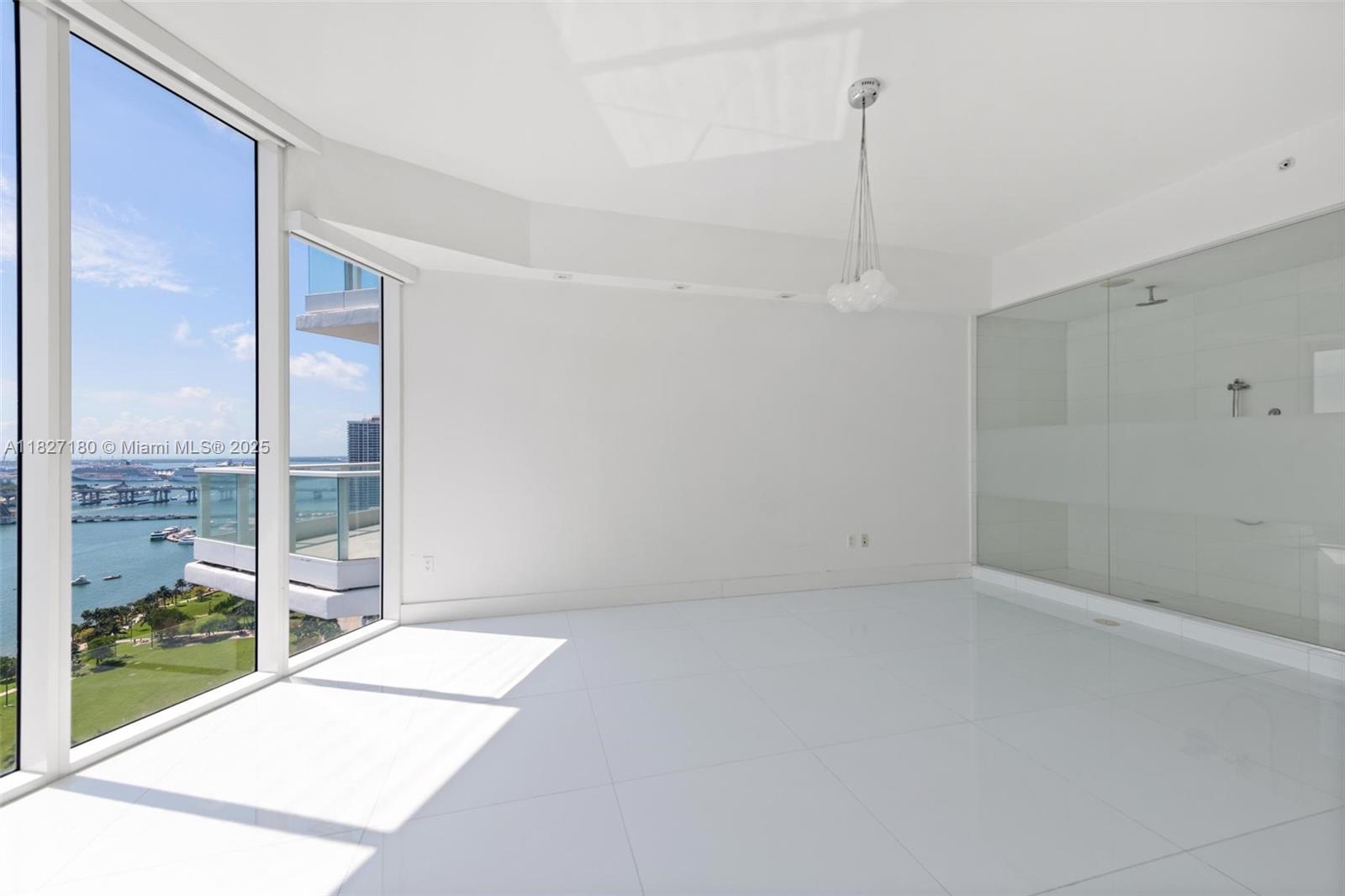 2020 N Bayshore Dr # 2601