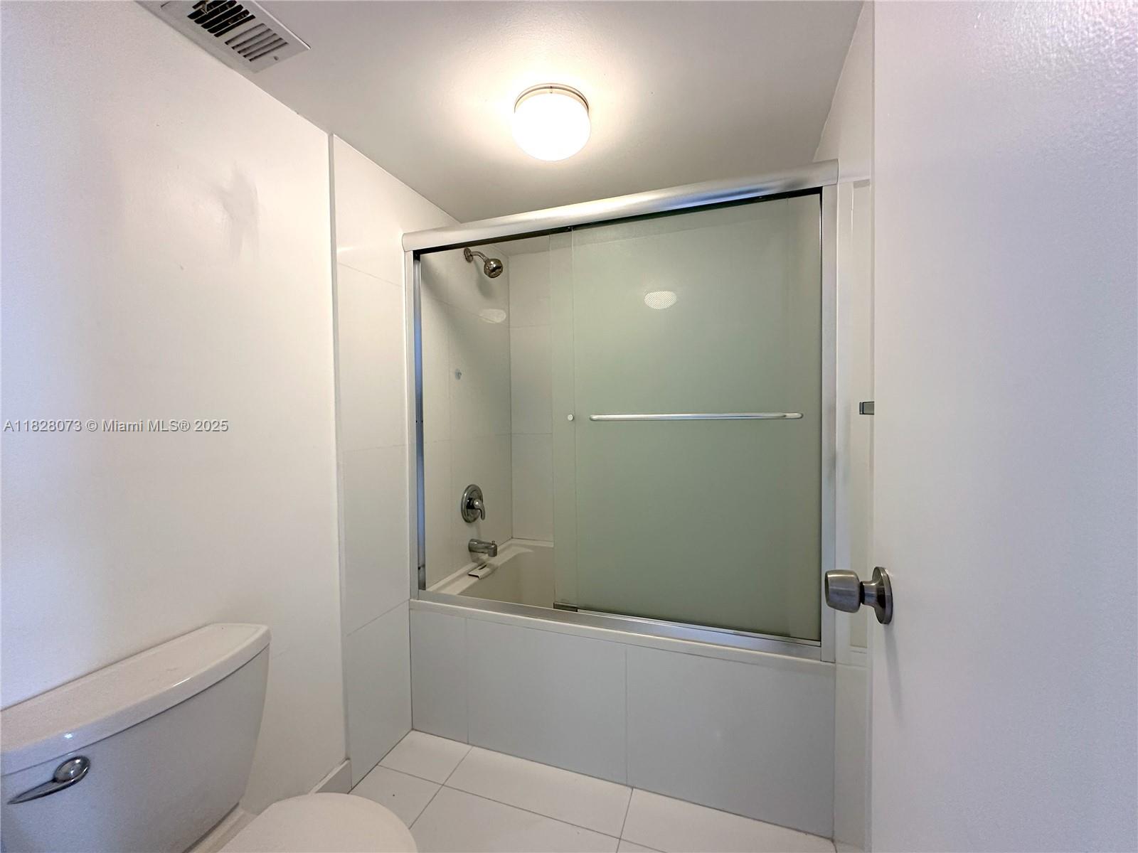 16570 NE 26th Ave # 6H