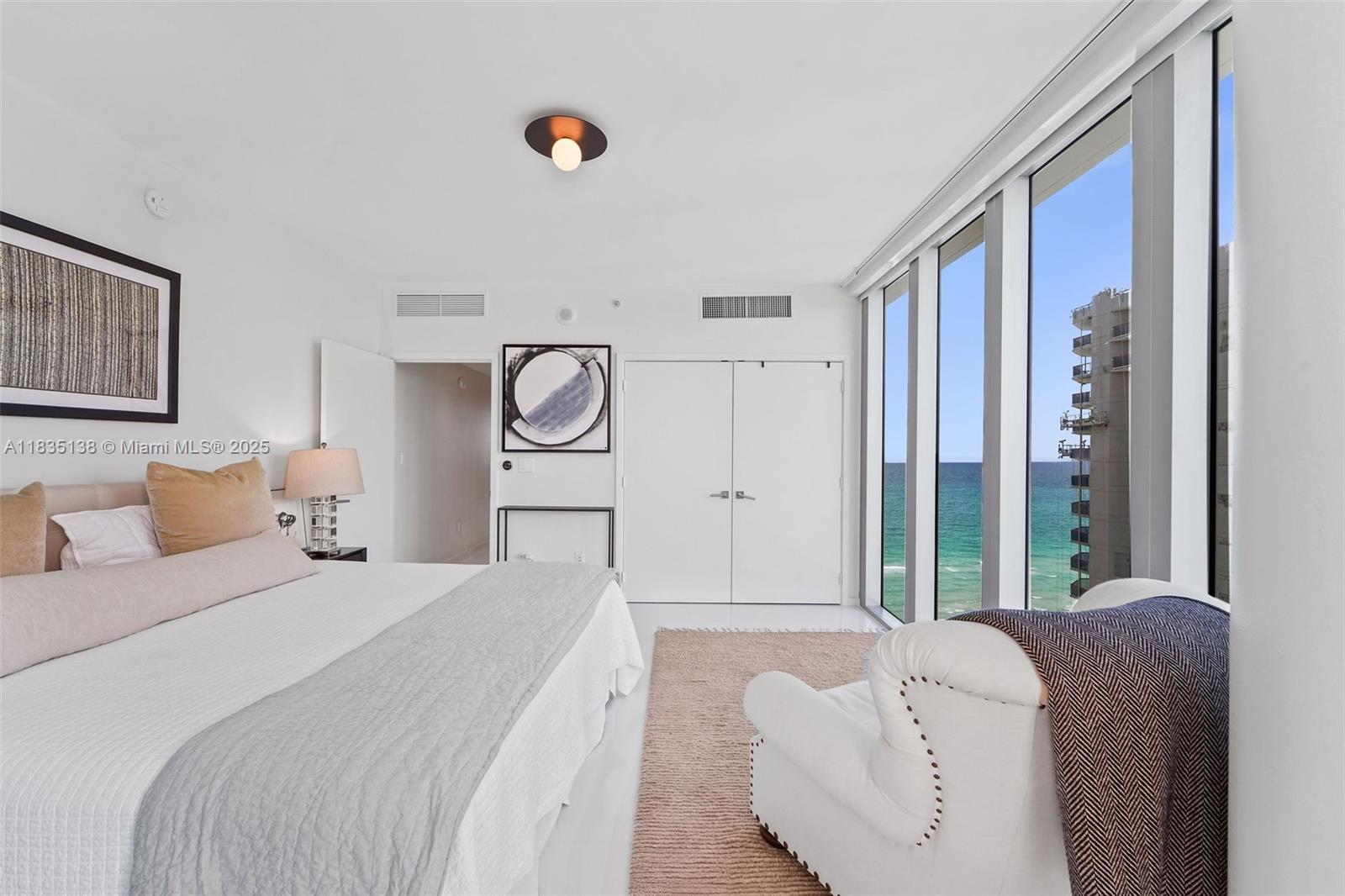 6799 Collins Ave # 1505