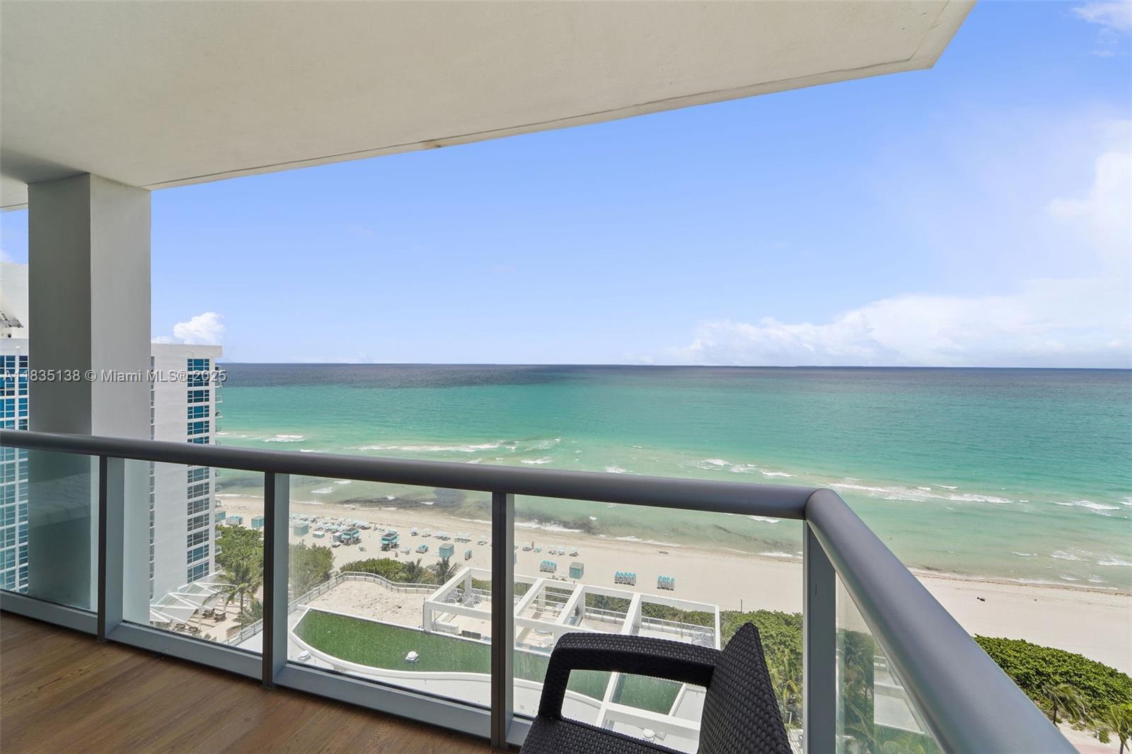 6799 Collins Ave # 1505