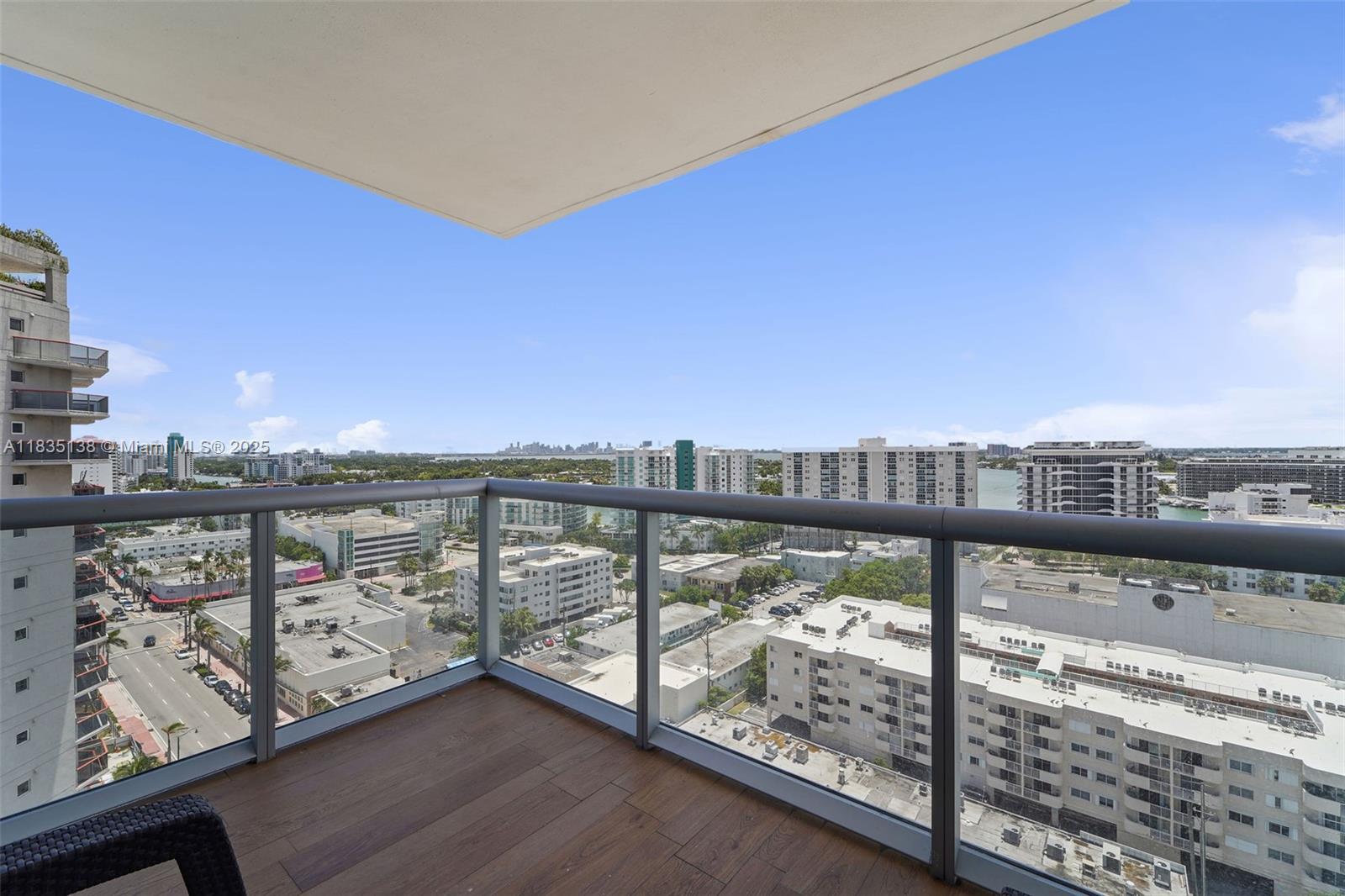 6799 Collins Ave # 1505