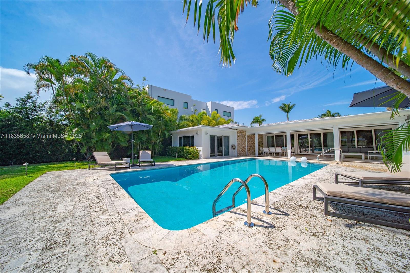 440 W 62nd St