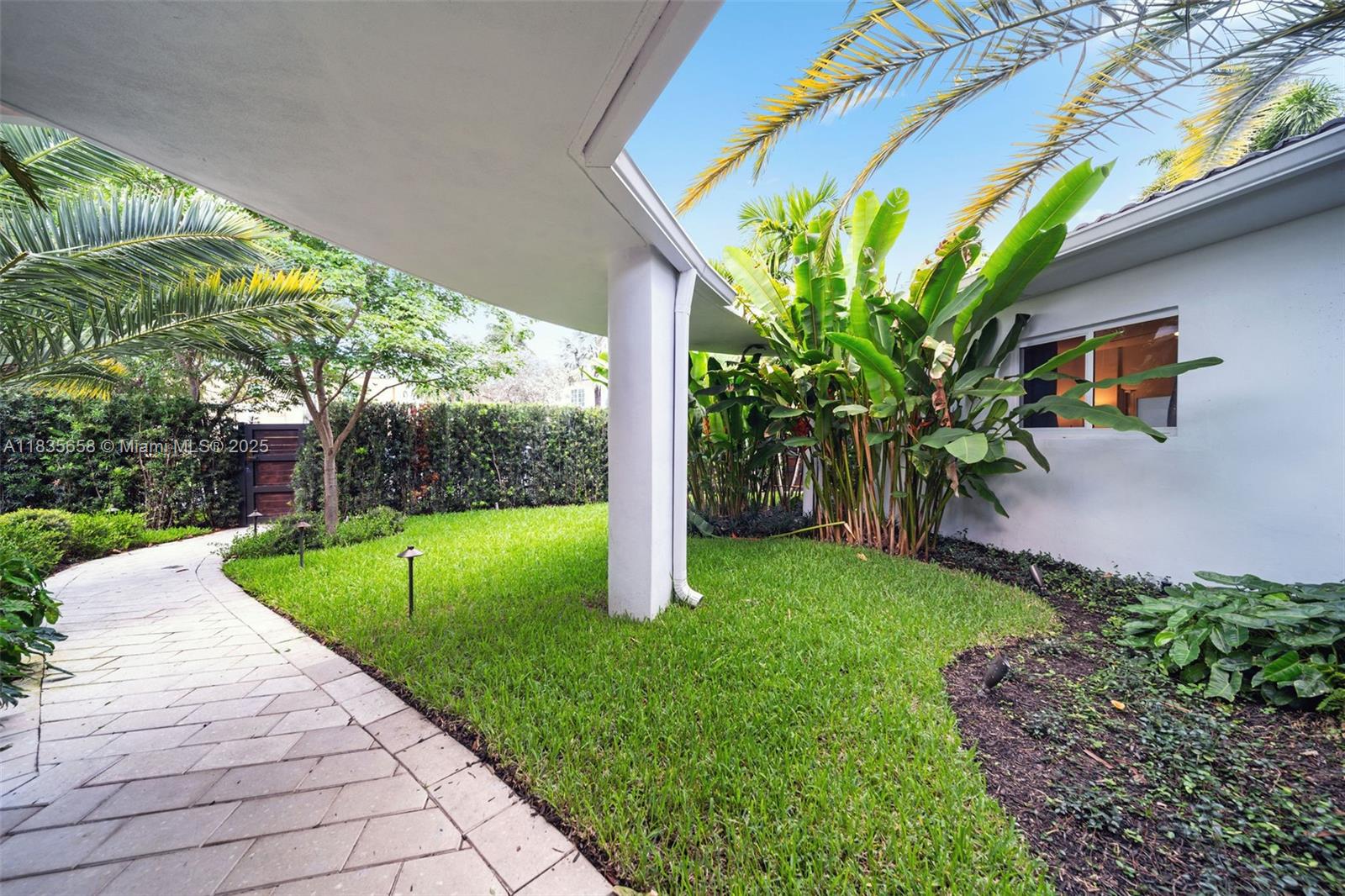 440 W 62nd St