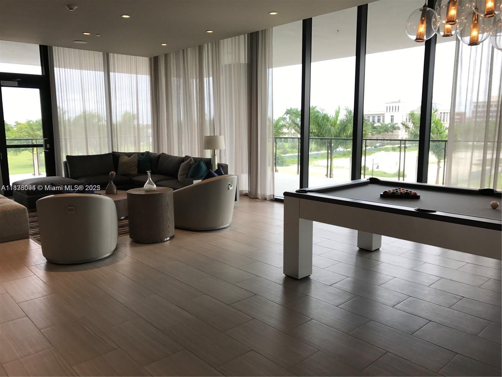 5300 Paseo Blvd # 1410