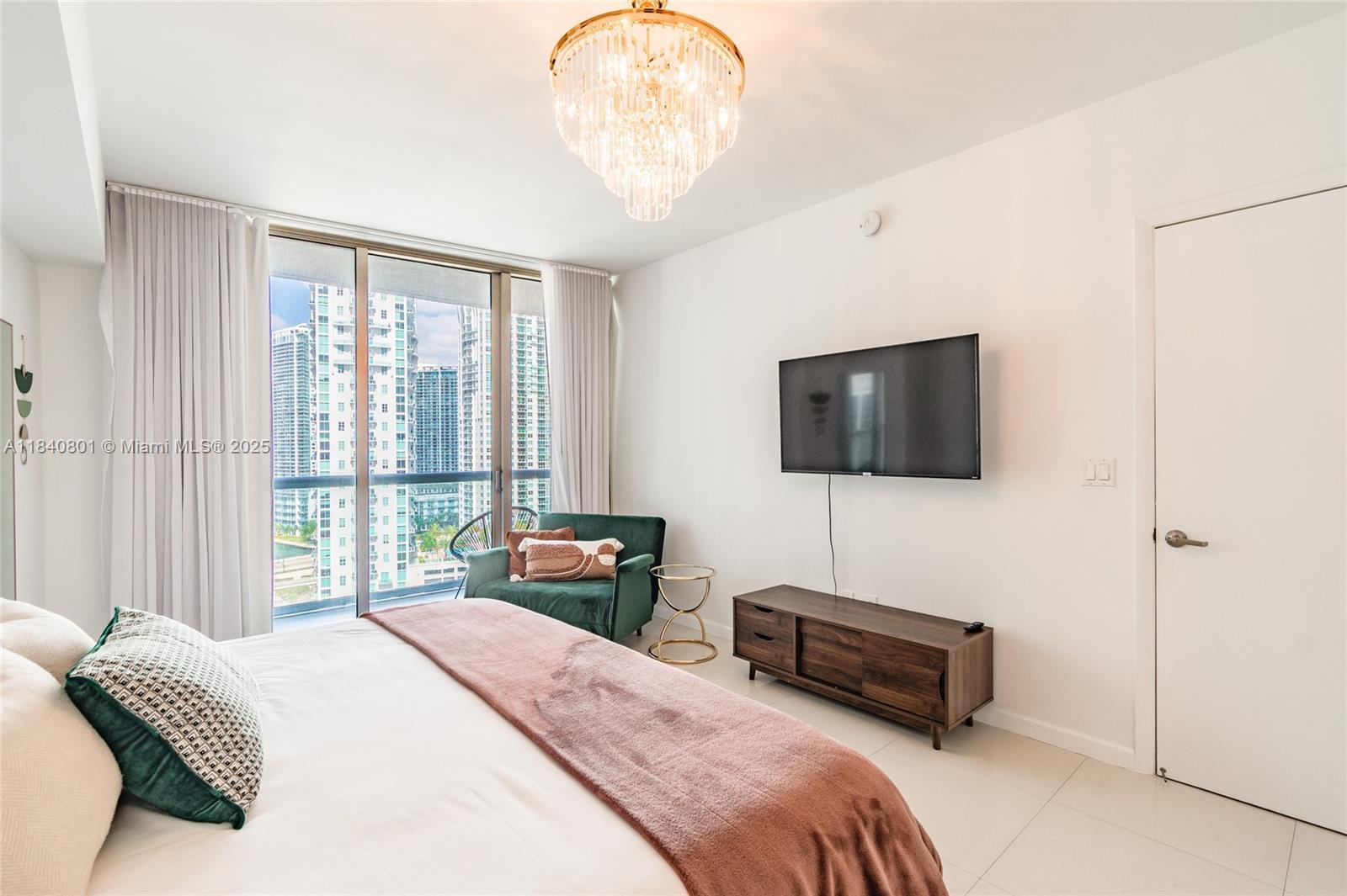 485 Brickell Ave # 2207