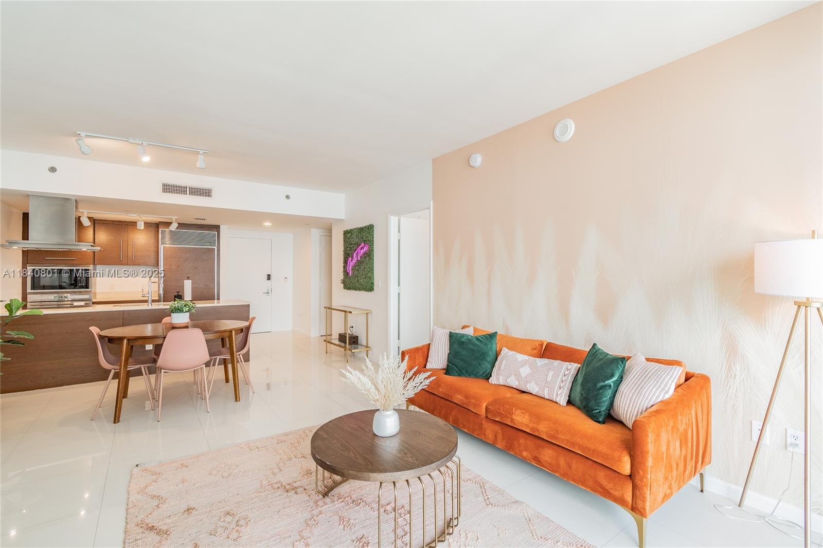 485 Brickell Ave # 2207