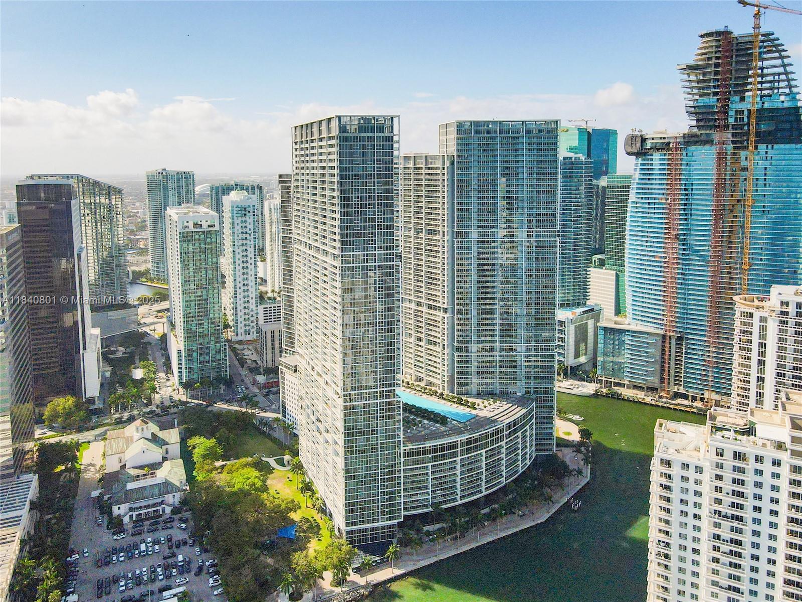 485 Brickell Ave # 2207