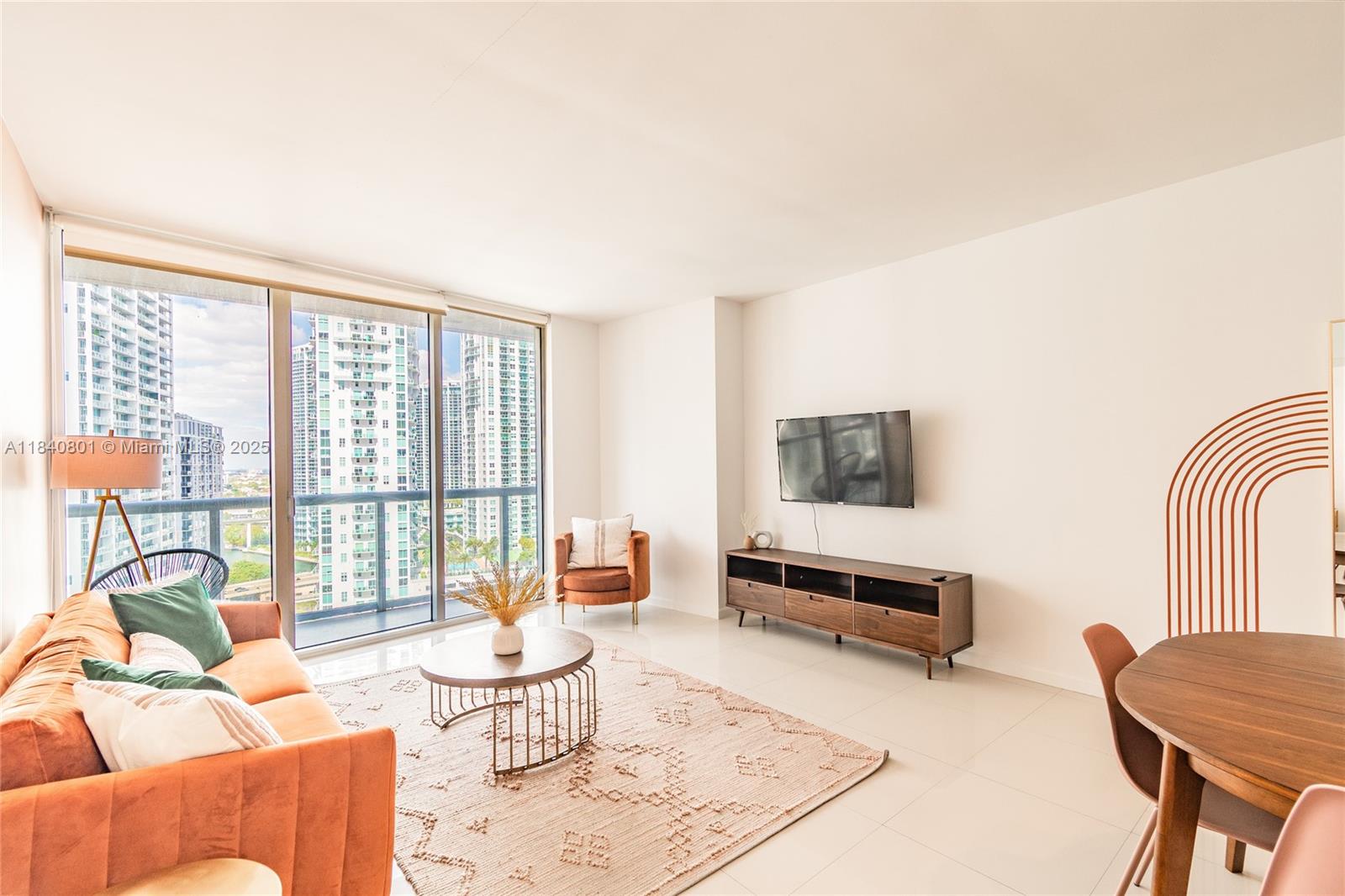 485 Brickell Ave # 2207