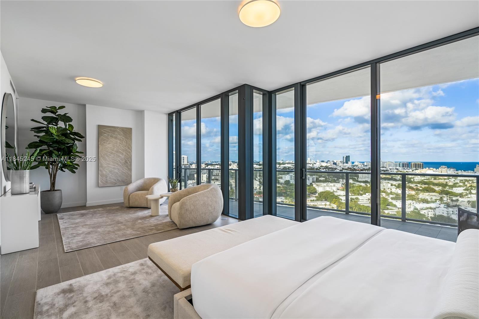 500 Alton Unit: 2305/06