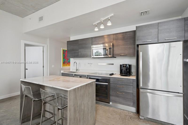 151 SE 1st St # 2601