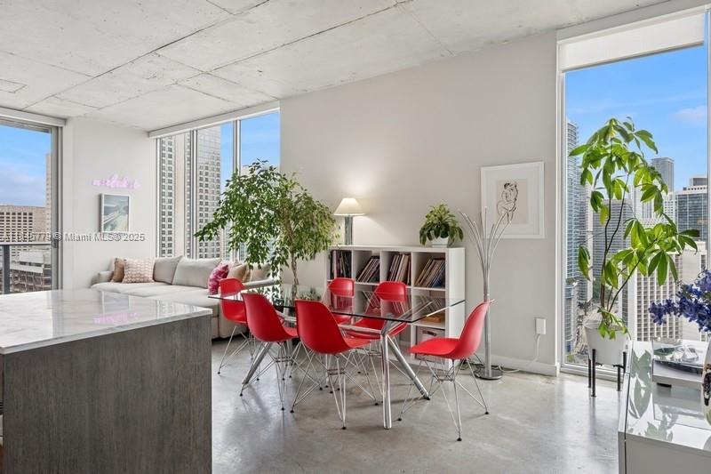 151 SE 1st St # 2601