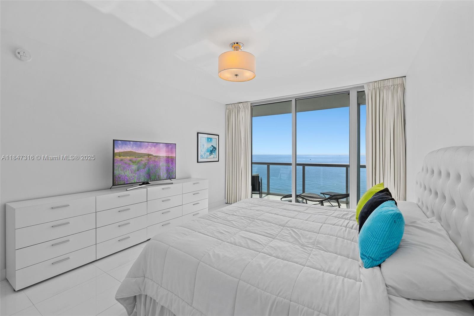 6799 Collins Ave # 1002