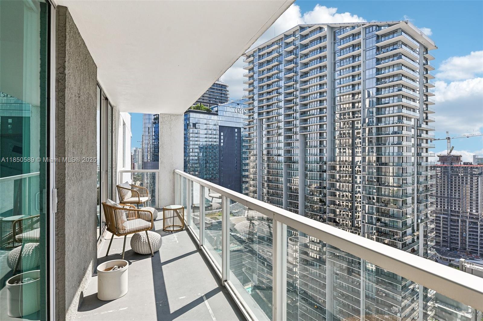 55 SE 6th St # 3600