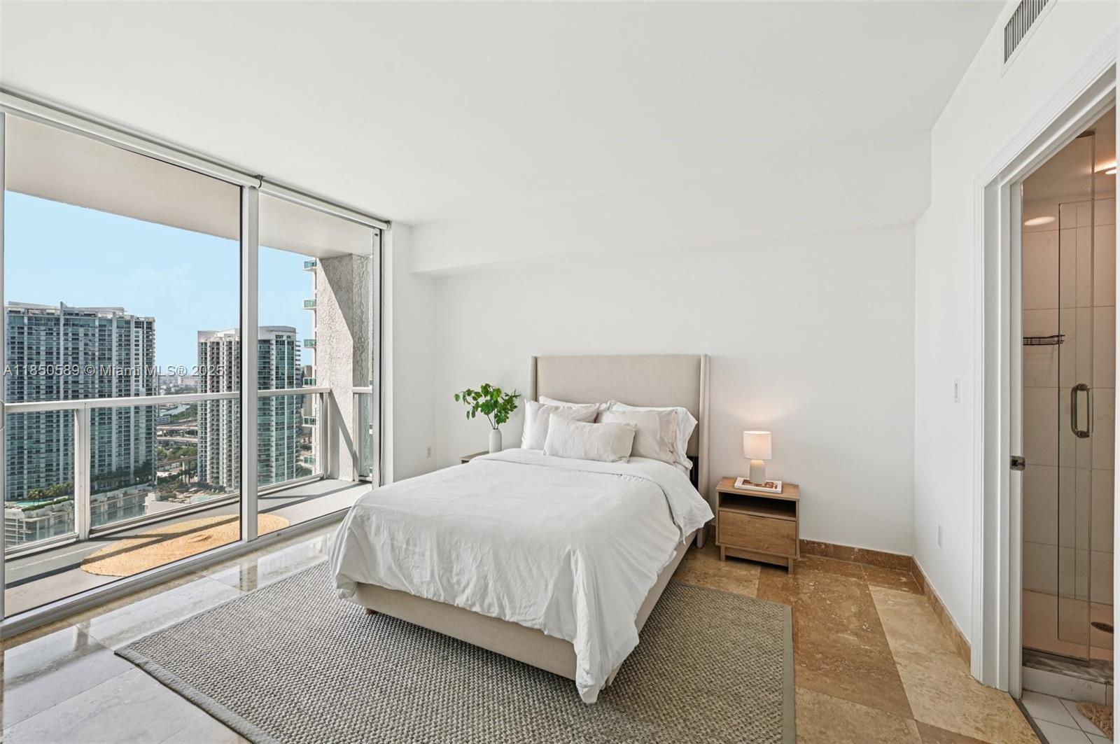 55 SE 6th St # 3600