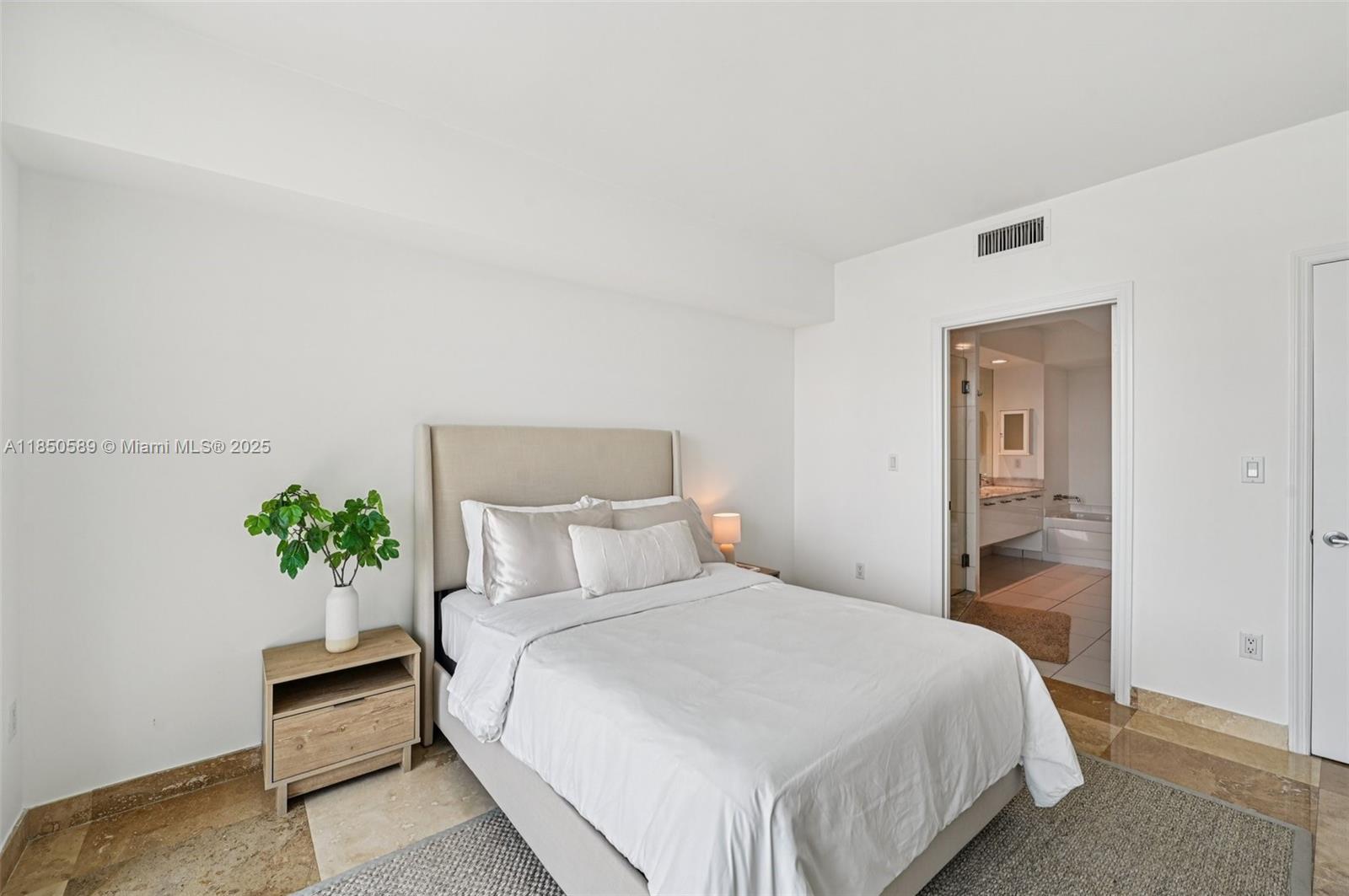 55 SE 6th St # 3600