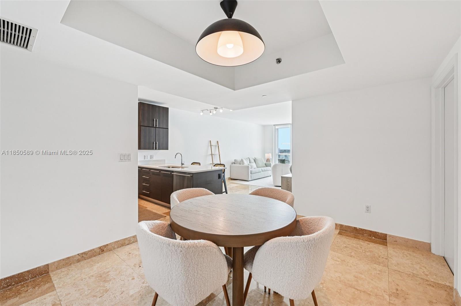 55 SE 6th St # 3600