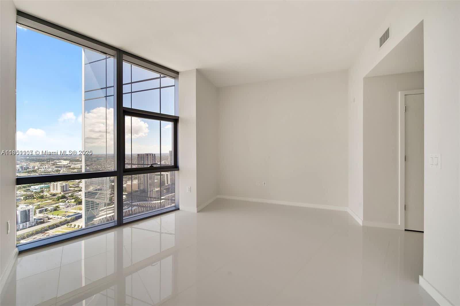 851 NE 1st Ave # 3612