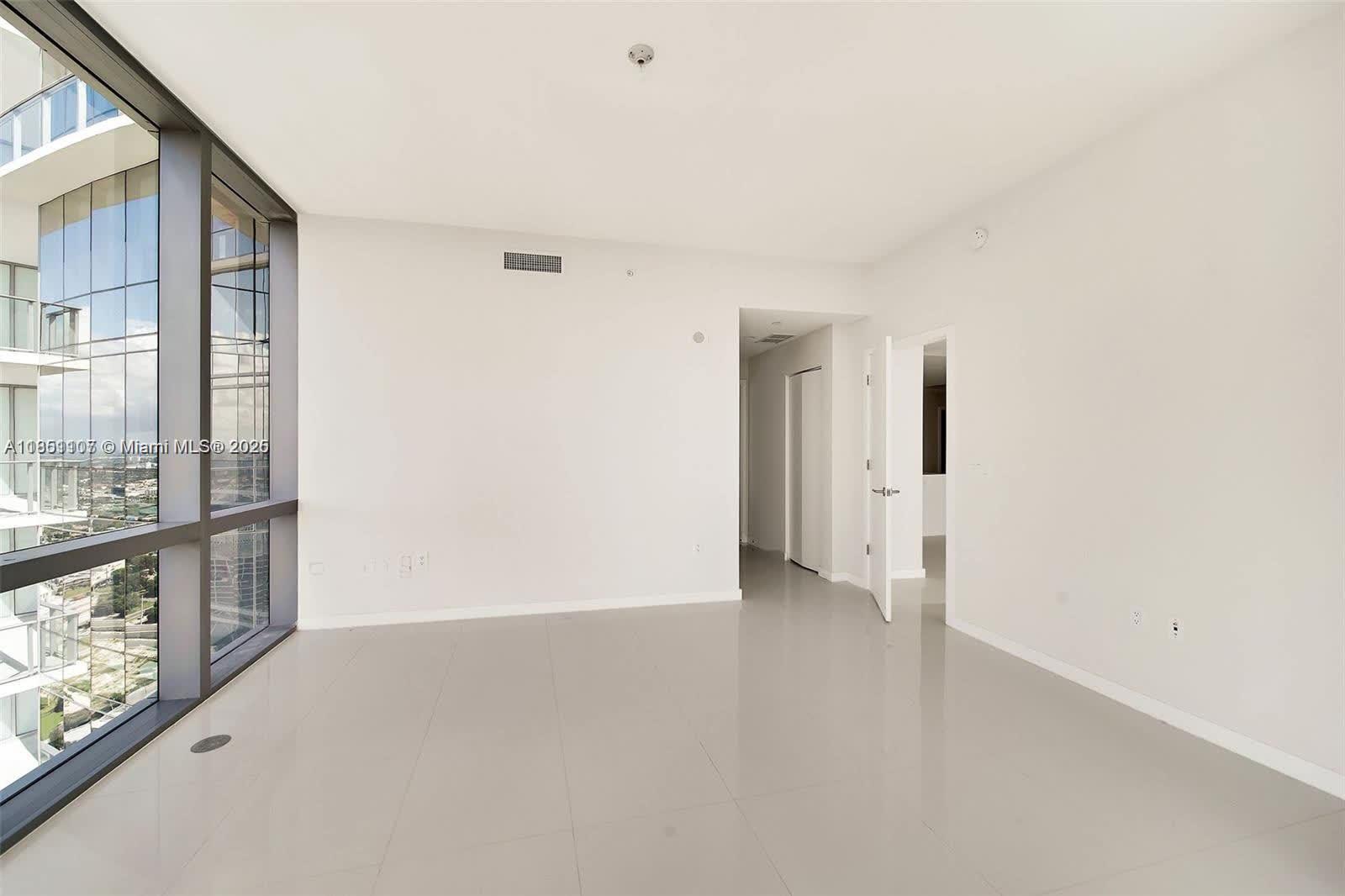 851 NE 1st Ave # 3612