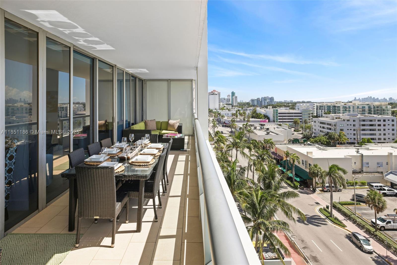 6799 Collins Ave # 706