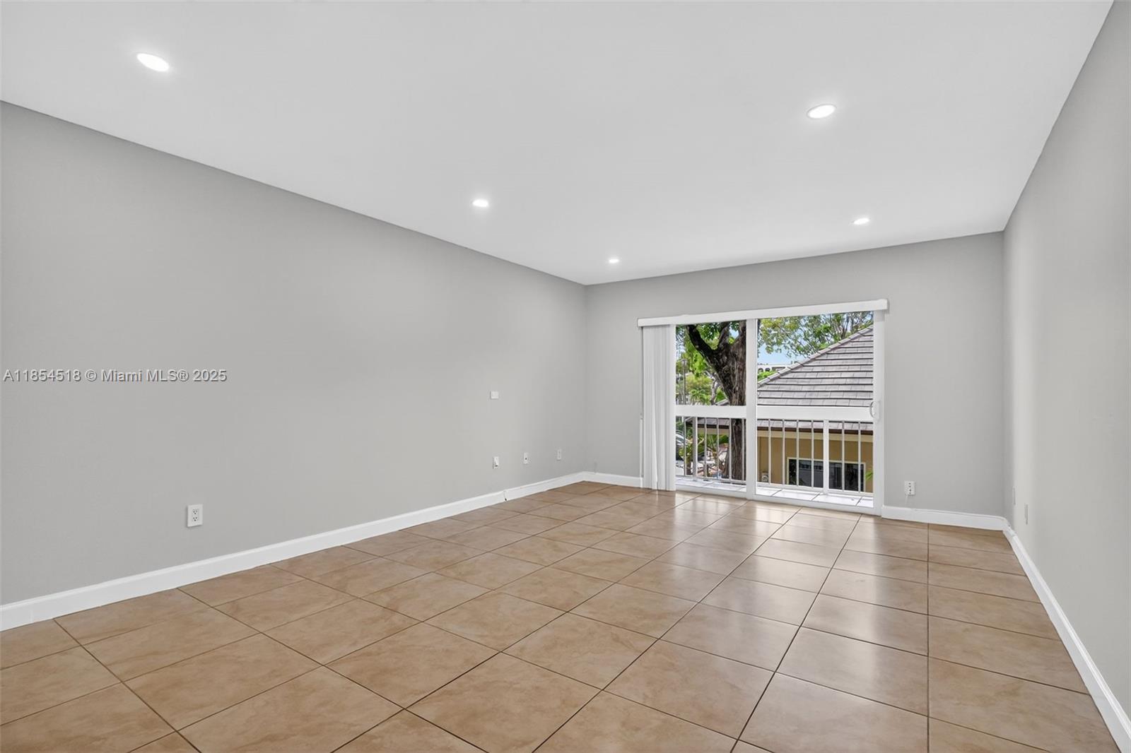 7705 Camino Real # B204