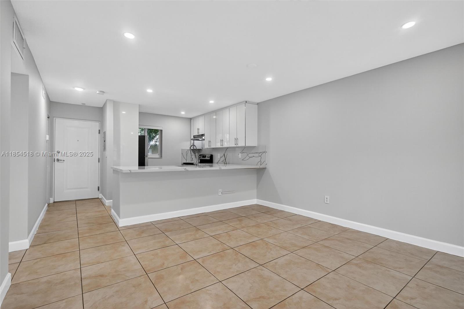 7705 Camino Real # B204