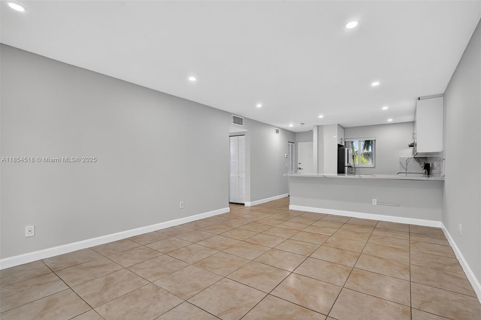 7705 Camino Real # B204