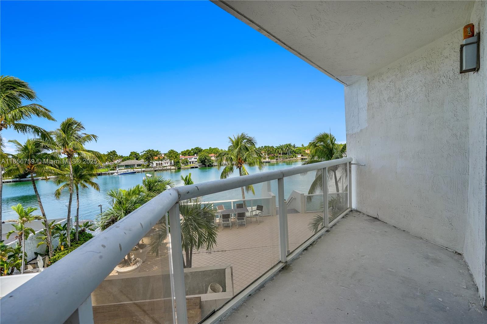 5880 Collins Ave # 403