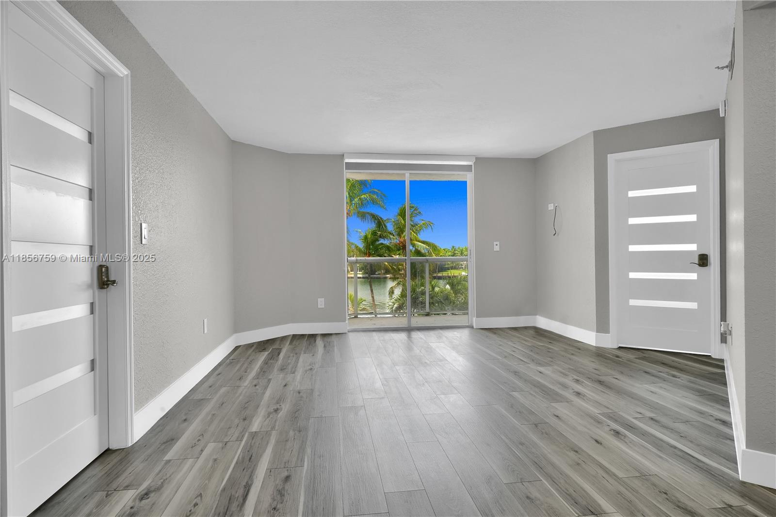 5880 Collins Ave # 403